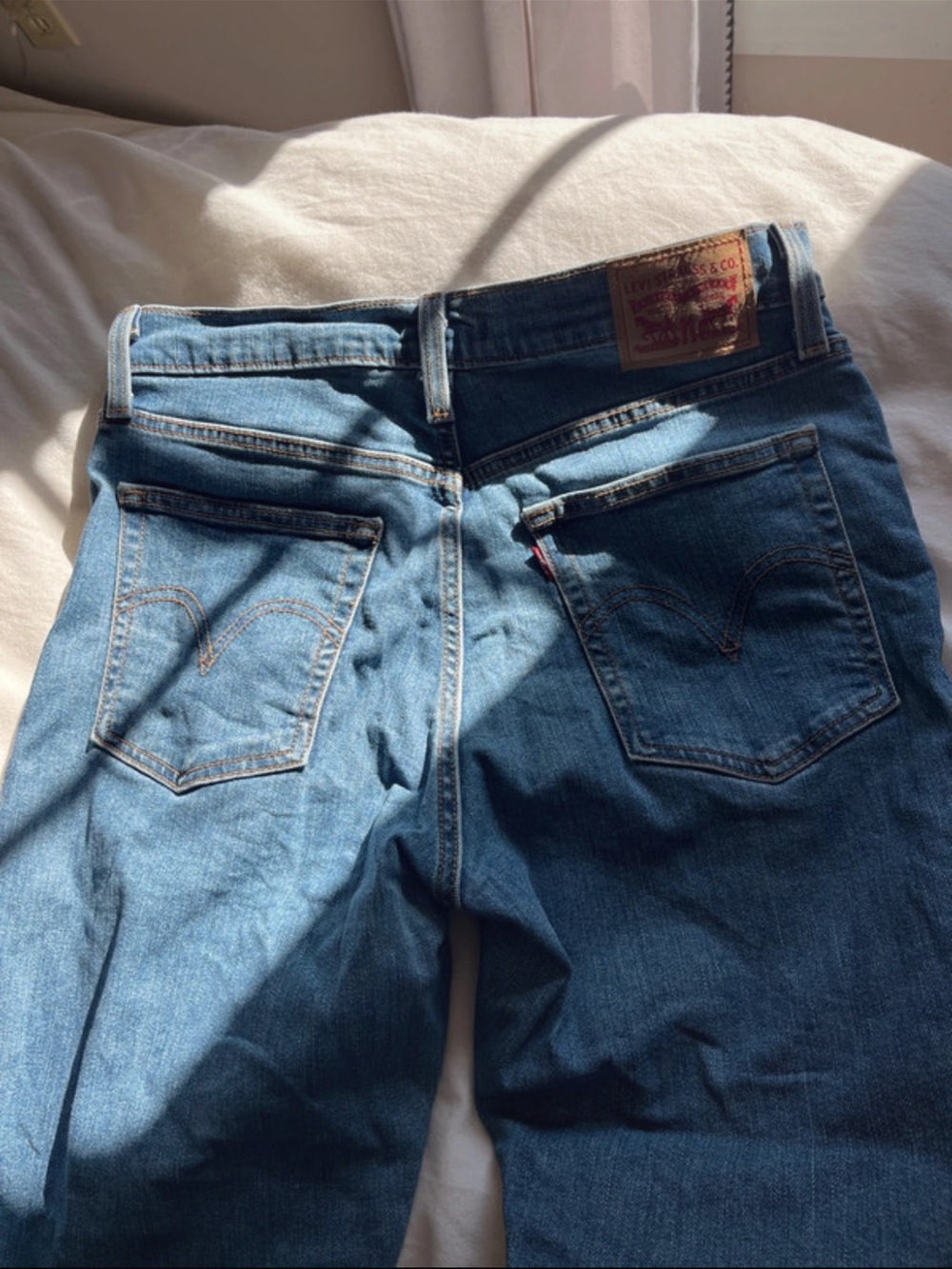 Levi's the wedgie straight women  , 28 x30 Blue Denim Jeans